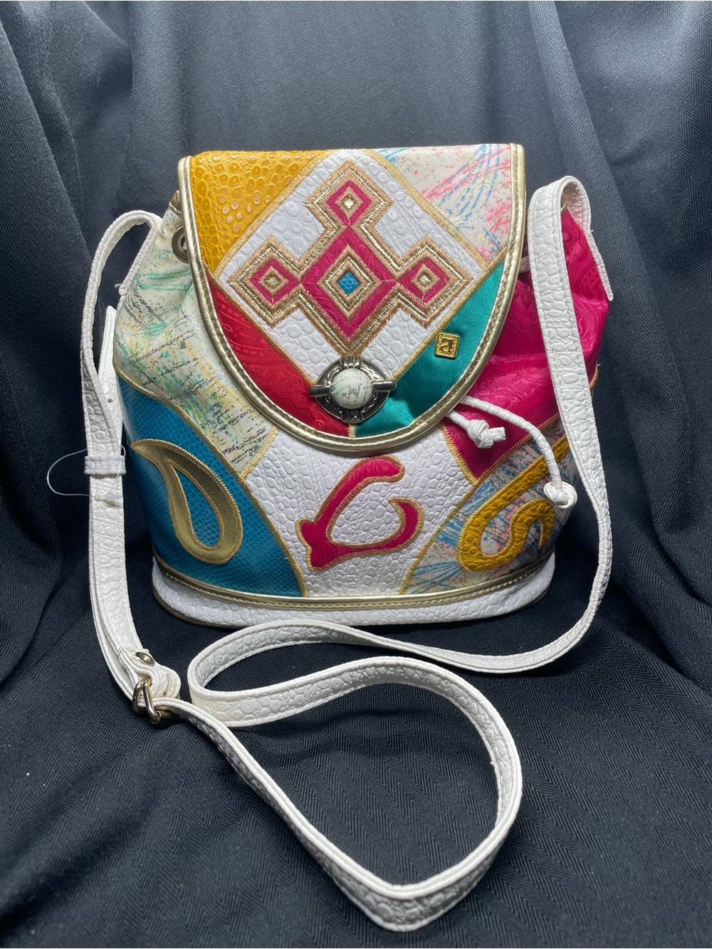 ALENATION LTD. Vintage Drawstring Bucket Purse with Faux Leather Patchwork